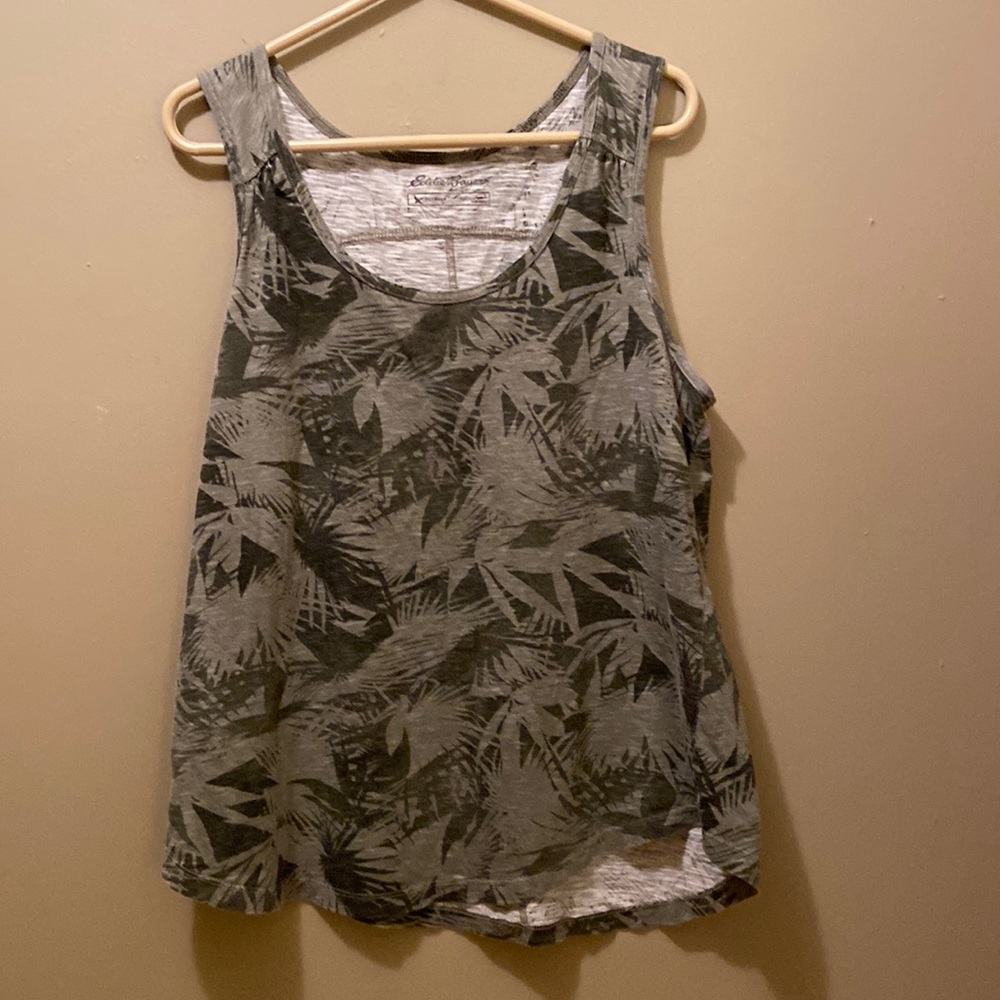 Women’s Eddie Bauer Green Tank Top Palm Frond Asymmetrical Size Large